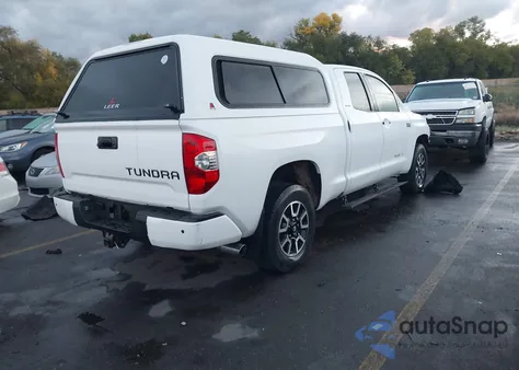 2019 Toyota Tundra Limited 5.7L V8 из США, поврежденный, VIN 5TFBY5F15KX827758